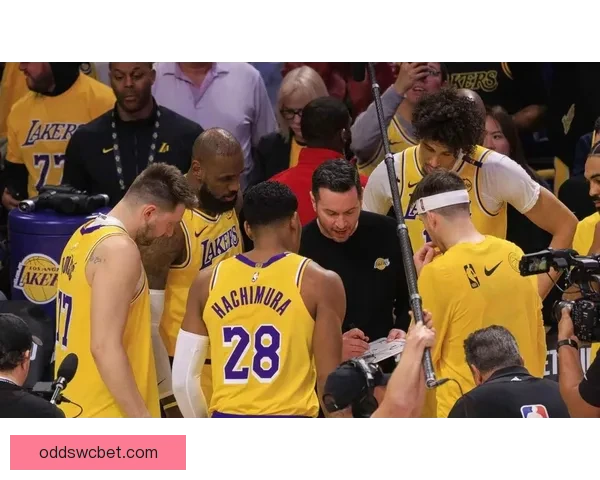 湖人全队换球衣训练笑声连连东詹领衔雷迪克谈卢卡禁赛失落